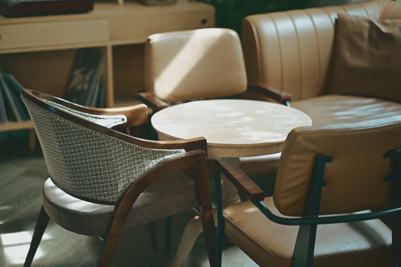 Mid Century interior design style by Maitri Interior Studio