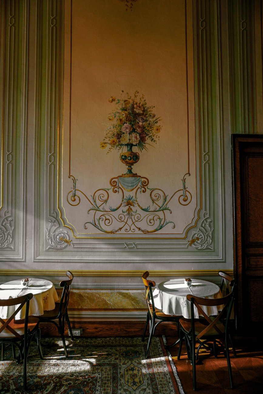 Victorian interior design style by Maitri Interior Studio